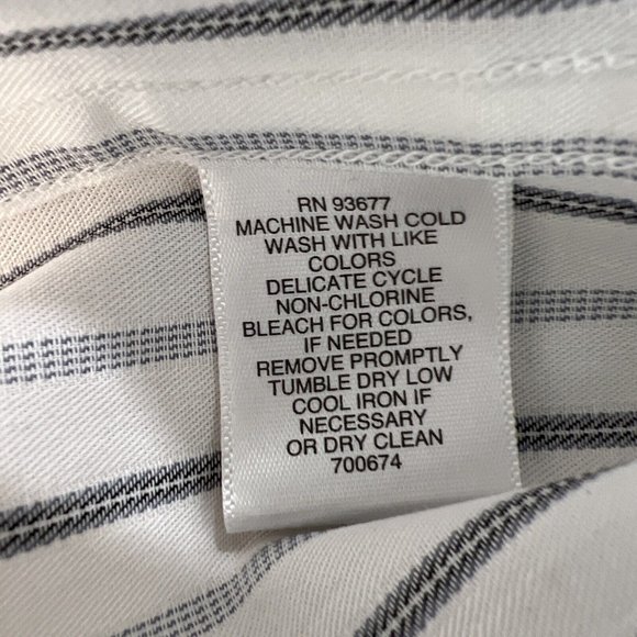Womans Claiborne Button Front Shirt M White Black Striped MWT - Picture 13 of 15